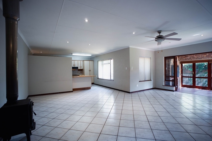 4 Bedroom Property for Sale in Heather Park Western Cape